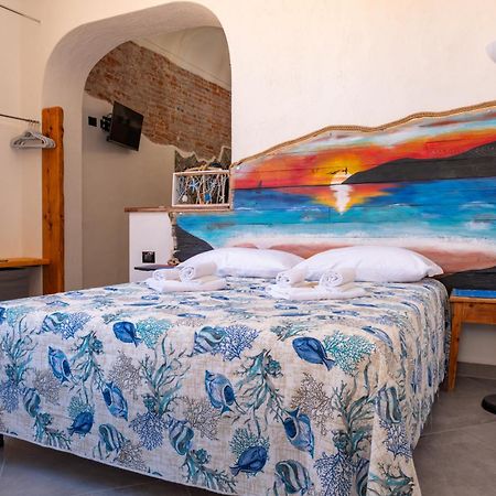 La Casa Di Dario Hotel La Maddalena  Exterior photo