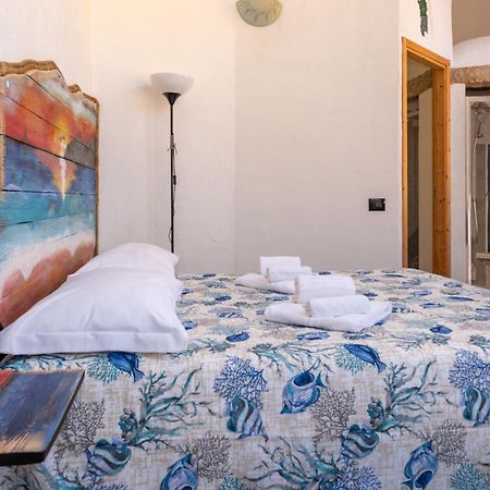 La Casa Di Dario Hotel La Maddalena  Exterior photo