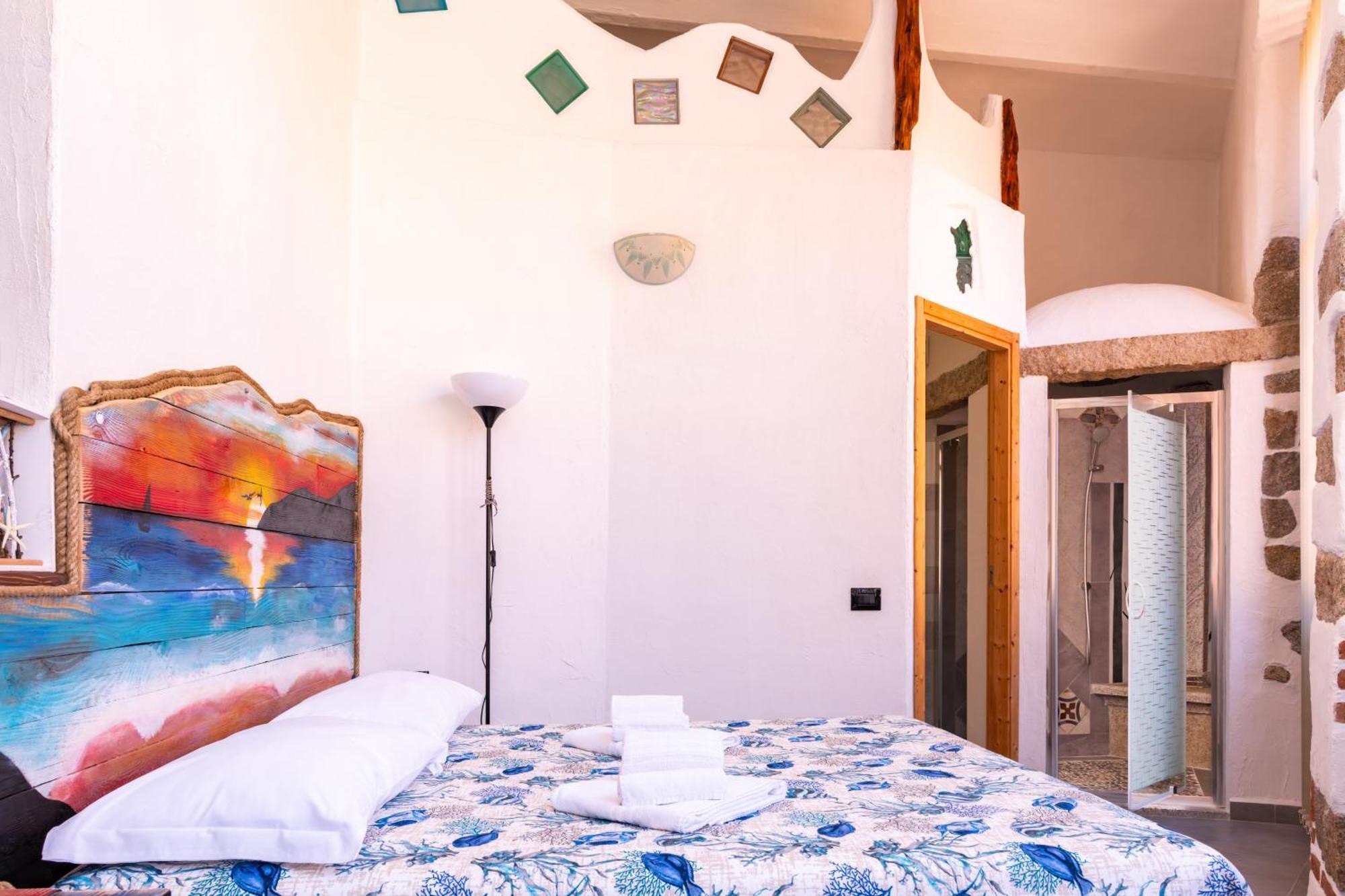 La Casa Di Dario Hotel La Maddalena  Exterior photo